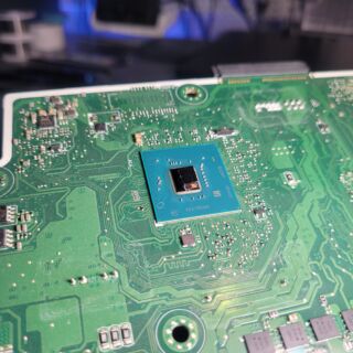 Uszkodzony rdzeń układu scalonego