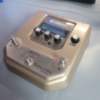 Naprawa Yamaha MagicStomp UB99